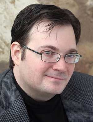 Brandon Sanderson (Author)